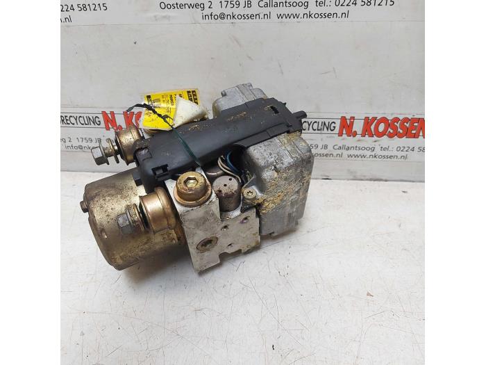 Usagé Bloc ABS Fiat Marea Weekend (185BX/CX) 2.0 HLX 20V Prix sur demande proposé par N Kossen Autorecycling BV