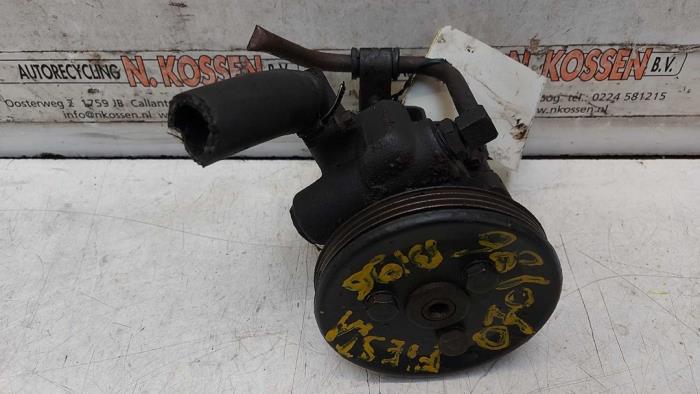 Usagé Pompe de direction Ford Fiesta 3 1.3 i,Classic Prix sur demande proposé par N Kossen Autorecycling BV