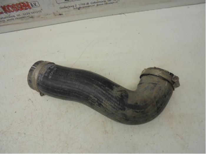 Gebrauchte Intercooler Schlauch Volkswagen Caddy Preis auf Anfrage angeboten von N Kossen Autorecycling BV