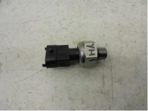 Used Fuel pressure sensor Opel Vectra C GTS 2.2 DIG 16V Price on request offered by N Kossen Autorecycling BV