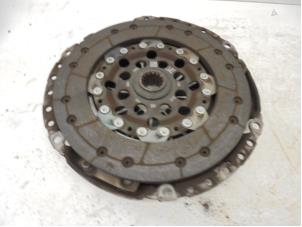 Used Clutch kit (complete) Opel Vectra C GTS 2.2 DIG 16V Price on request offered by N Kossen Autorecycling BV