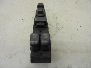 Used Electric window switch Volvo V70 (GW/LW/LZ) 2.5 10V Price on request offered by N Kossen Autorecycling BV