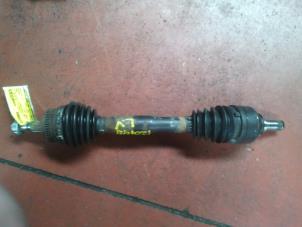 Used Front drive shaft, left Mercedes Vaneo (W414) 1.6 Price on request offered by N Kossen Autorecycling BV