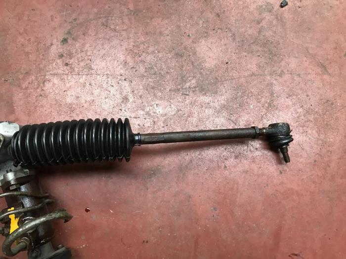 Lenkgetriebe Servo van een Peugeot 505 1979