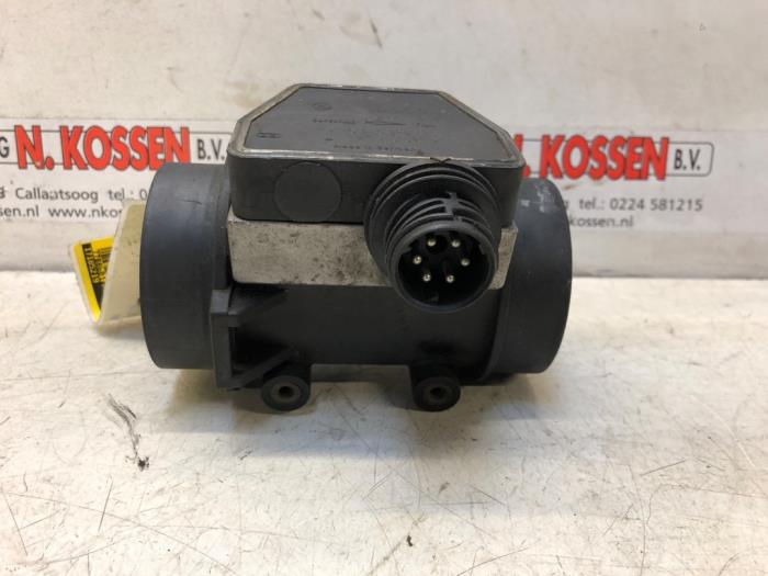 Gebrauchte Luftmassenmesser BMW 3 serie (E36/4) 320i 24V Preis auf Anfrage angeboten von N Kossen Autorecycling BV