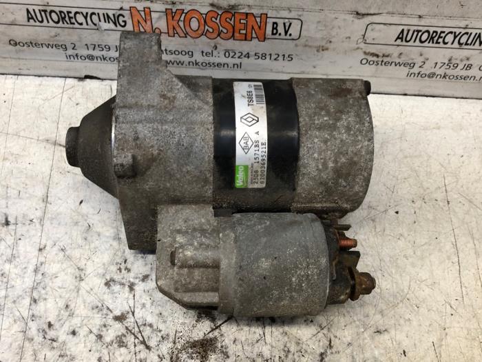Begagnade Startmotor Renault Twingo II (CN) 1.2 Pris på förfrågan erbjuds av N Kossen Autorecycling BV