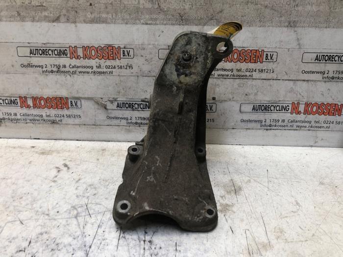 Used Engine mount Seat Ibiza II (6K1) 2.0 GTi/Cupra 16V Price on request offered by N Kossen Autorecycling BV