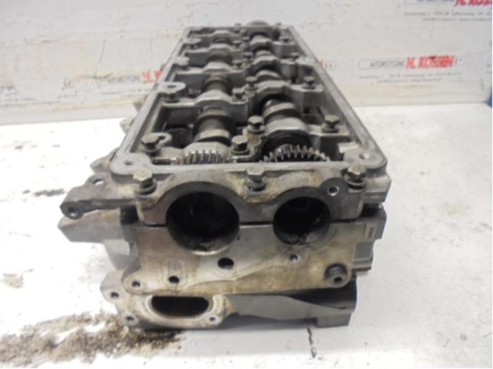 Cylinder head Volkswagen Caddy - CAY - Autorecycling N Kossen bv