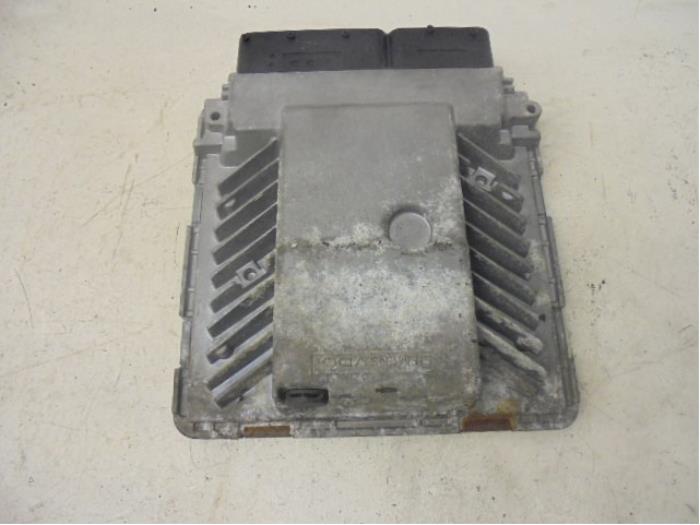 Used Engine management computer Volkswagen Passat Variant (3C5) 2.0 TDI 16V 170 Price on request offered by N Kossen Autorecycling BV