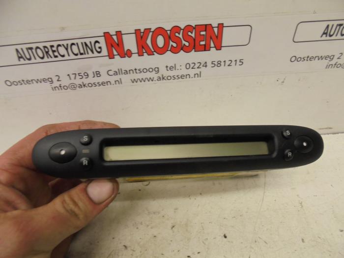 Begagnade Innerdisplay Ford Mondeo II Wagon 2.0i 16V E2/96 EEC Pris på förfrågan erbjuds av N Kossen Autorecycling BV