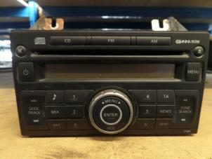 Używane Radioodtwarzacz CD Nissan Navara (D40) 2.5 dCi 16V 4x4 Cena na żądanie oferowane przez N Kossen Autorecycling BV