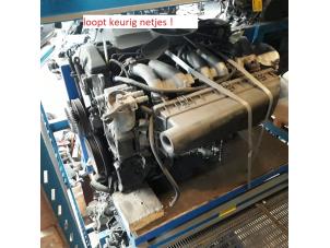 Motor van een Mercedes-Benz E diesel (W124) 3.0 300 D,TD 1988