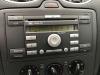 Radio/Lecteur CD (divers) d'un Ford Focus 2, 2004 / 2012 1.6 16V, Berline avec hayon arrière, Essence, 1.596cc, 74kW (101pk), FWD, HWDA, 2004-11 / 2007-08 2006
