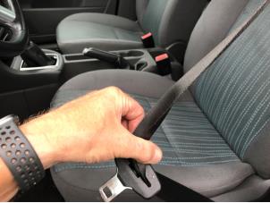 Używane Pas bezpieczenstwa lewy przód Ford Focus 2 1.6 16V Cena na żądanie oferowane przez N Kossen Autorecycling BV