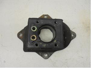 Used Carburettor gasket Volkswagen Golf III Cabrio Restyling (1E7) 1.8 Price on request offered by N Kossen Autorecycling BV