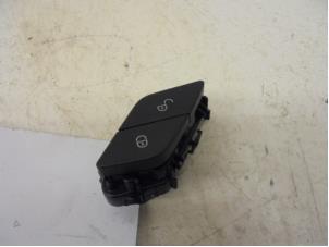 Used Central locking switch Mercedes Vito (447.6) 2.2 114 CDI 16V Price on request offered by N Kossen Autorecycling BV
