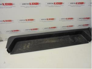 Used Rear footboard Mercedes Vito (447.6) 2.2 114 CDI 16V Price on request offered by N Kossen Autorecycling BV