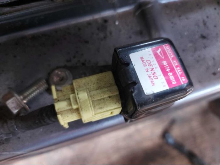 Begagnade Fotgängarkrocksensor Daihatsu Terios (J2) 1.5 16V DVVT 4x2 Euro 4 Pris på förfrågan erbjuds av N Kossen Autorecycling BV