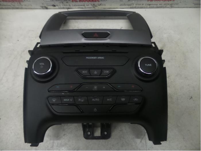 Używane Panel climatronic Ford Ranger 2.2 TDCi 16V Cena na żądanie oferowane przez N Kossen Autorecycling BV