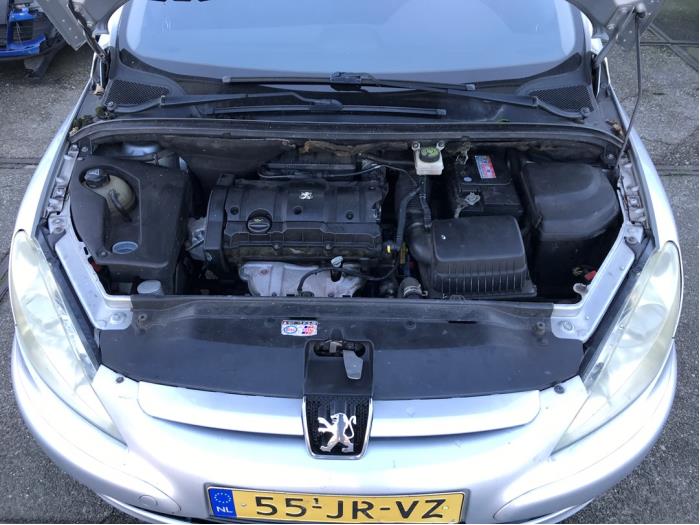 Getriebe van een Peugeot 307 SW (3H) 1.6 16V 2002