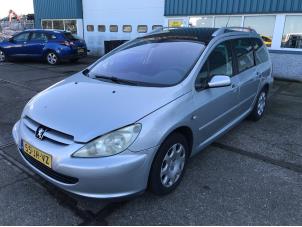 Used Rear-wheel drive axle Peugeot 307 SW (3H) 1.6 16V Price on request offered by N Kossen Autorecycling BV