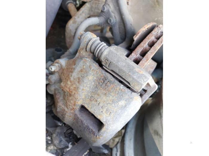 Front brake calliper, left from a MG ZS 2.5 V6 180 24V 2001