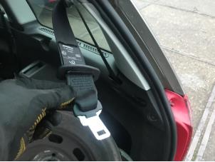 Used Rear seatbelt, right Peugeot 307 SW (3H) 1.6 16V Price on request offered by N Kossen Autorecycling BV