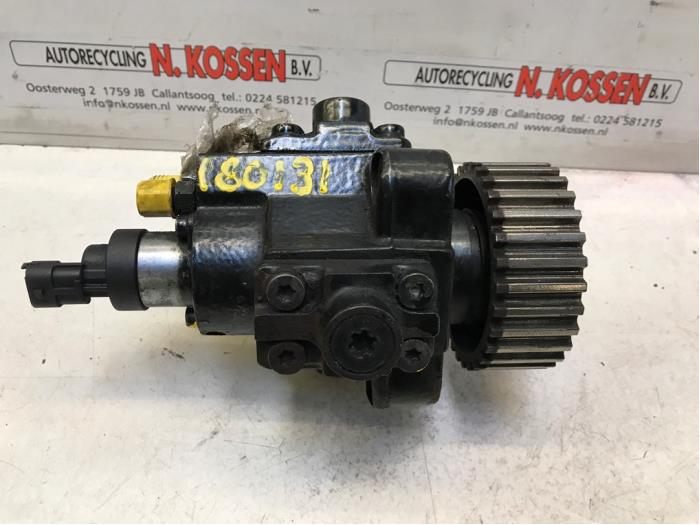 Begagnade Högtryckspump Fiat Ducato (250) 2.3 D 120 Multijet Pris på förfrågan erbjuds av N Kossen Autorecycling BV
