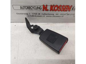 Used Rear seatbelt buckle, centre Opel Astra Price on request offered by N Kossen Autorecycling BV