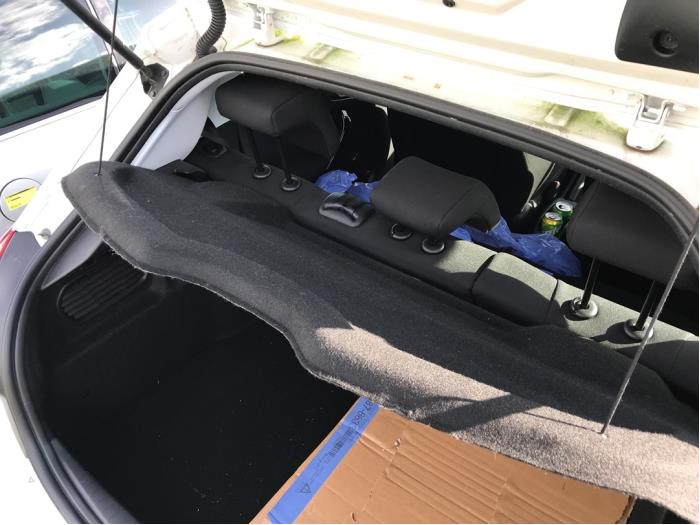 Parcel shelf from a Peugeot 208 I (CA/CC/CK/CL) 1.0 Vti 12V PureTech 2015