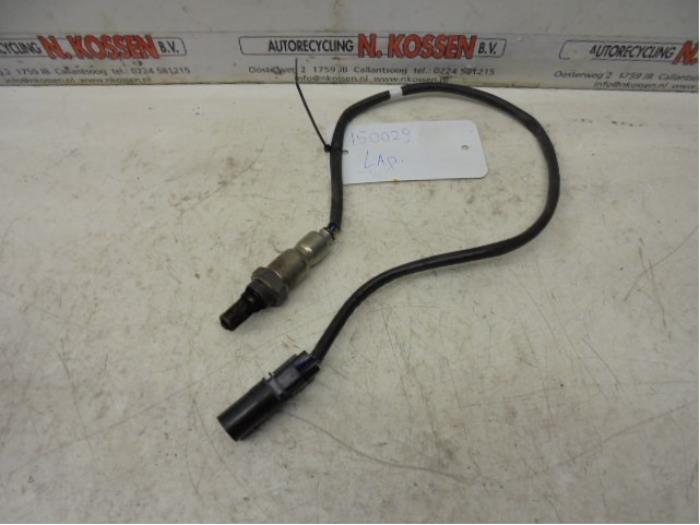 Usagé Sonde lambda Volkswagen Caddy III (2KA,2KH,2CA,2CH) 1.6 TDI 16V Prix sur demande proposé par N Kossen Autorecycling BV