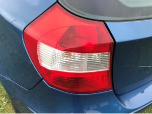 Używane Tylne swiatlo pozycyjne lewe BMW 1 serie (E87/87N) 116i 1.6 16V Cena na żądanie oferowane przez N Kossen Autorecycling BV