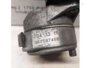 Spanrolle multiriem van een Citroen C3 2016