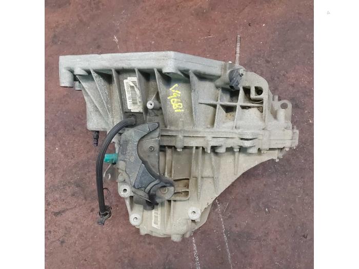 Gebrauchte Getriebe Renault Megane Break Preis auf Anfrage angeboten von N Kossen Autorecycling BV