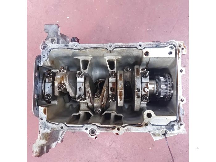 Usagé Vilebrequin Peugeot 208 Prix sur demande proposé par N Kossen Autorecycling BV