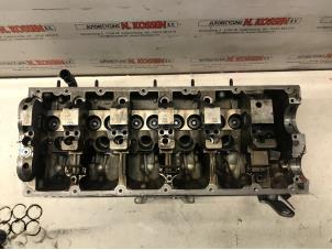 Used Cylinder head Volkswagen Transporter Price on request offered by N Kossen Autorecycling BV