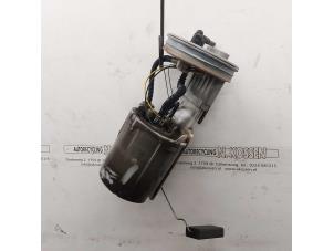Used Electric fuel pump Volkswagen Passat Variant (3B6) 1.9 TDI 100 Price on request offered by N Kossen Autorecycling BV