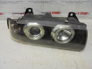 Used Headlight, right BMW 3 serie (E36/2) 318iS 1.8 16V Price on request offered by N Kossen Autorecycling BV