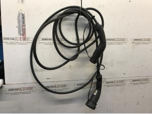 Używane Kabel ladowania samochodu elektrycznego Nissan Leaf (ZE0) Cena na żądanie oferowane przez N Kossen Autorecycling BV