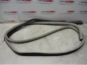 Used Rear door seal 4-door, right Chrysler Voyager Price on request offered by N Kossen Autorecycling BV