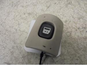 Used Sliding door switch Chrysler Voyager Price on request offered by N Kossen Autorecycling BV