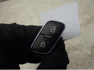 Used Central locking switch Ford Ranger 2.2 TDCi 16V Price on request offered by N Kossen Autorecycling BV
