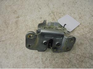 Used Rear door lock mechanism 4-door, left Ford Ranger 2.2 TDCi 16V Price on request offered by N Kossen Autorecycling BV