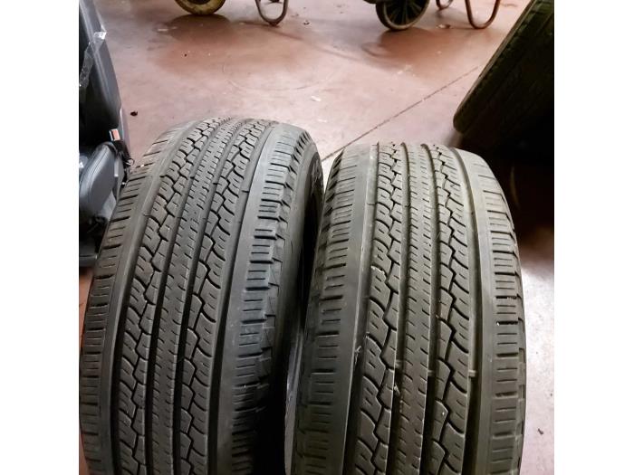 Używane Opona Cena na żądanie oferowane przez N Kossen Autorecycling BV