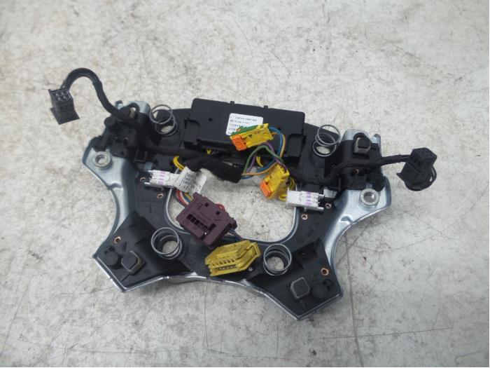 Używane Modul (rózne) Mercedes C (W204) 1.8 C-180 CGI 16V Cena na żądanie oferowane przez N Kossen Autorecycling BV