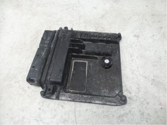 Used Engine management computer Volkswagen Crafter (SY) 2.0 TDI FWD Price on request offered by N Kossen Autorecycling BV