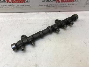 Used Fuel injector nozzle Chevrolet Aveo 1.3 D 16V Price on request offered by N Kossen Autorecycling BV