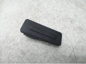 Used Tailgate switch Peugeot 208 Price on request offered by N Kossen Autorecycling BV