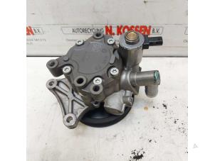 Used Power steering pump Mercedes C (W204) 1.8 C-180 CGI 16V Price on request offered by N Kossen Autorecycling BV
