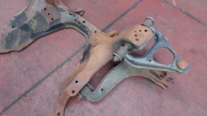 Gebrauchte Unterrahmen Mazda MX-5 (NA18/35/6C/8C) 1.6i 16V Preis auf Anfrage angeboten von N Kossen Autorecycling BV